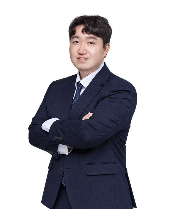 최영우 